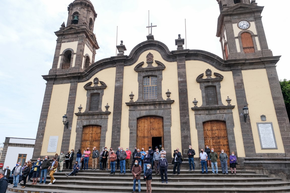 El Cabildo y el Ayuntamiento de Santa María de Guía culminan la restauración de la plaza del municipio