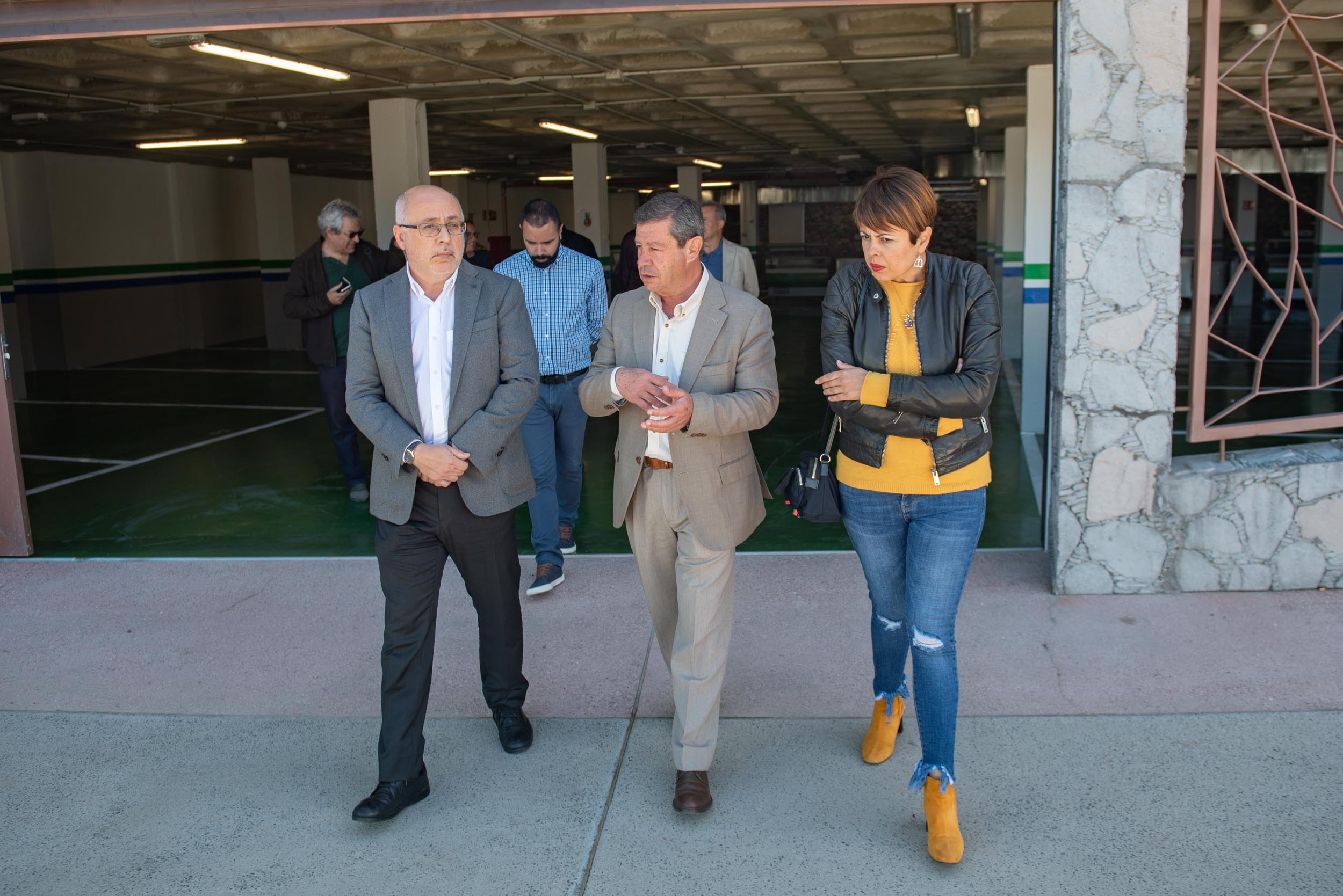 El casco de Tejeda ya luce renovado y gana espacio para los peatones y cien plazas de aparcamiento tras una inversión del Cabildo de 2,3 millones