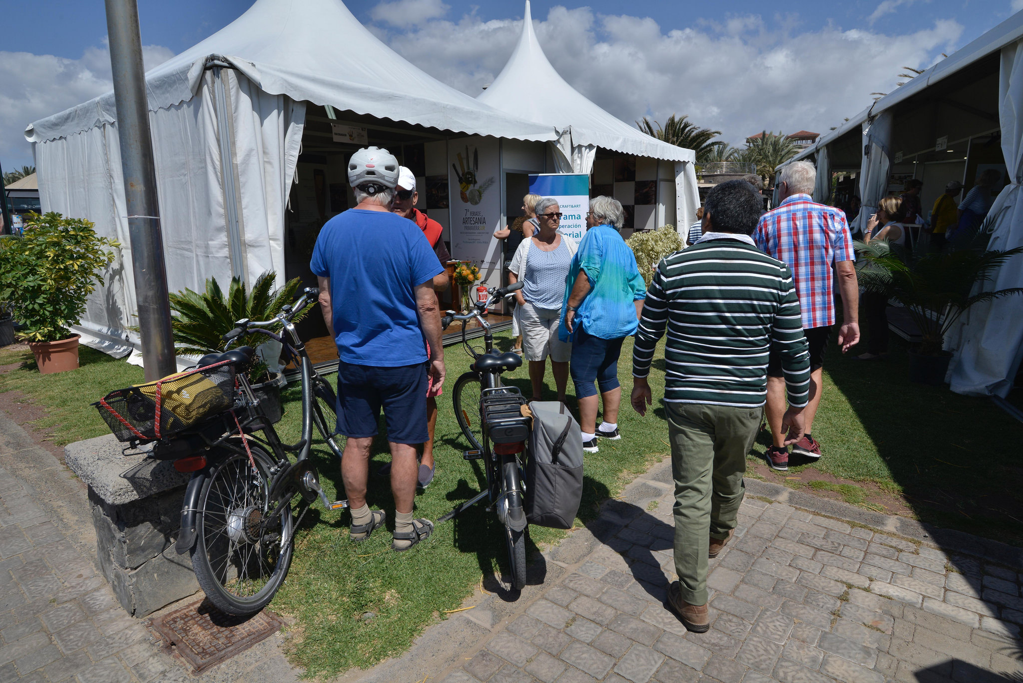 Cerca de 70 artesanos se dan cita desde el viernes en la Feria Primavera Sur del Cabildo en el Faro de Maspalomas