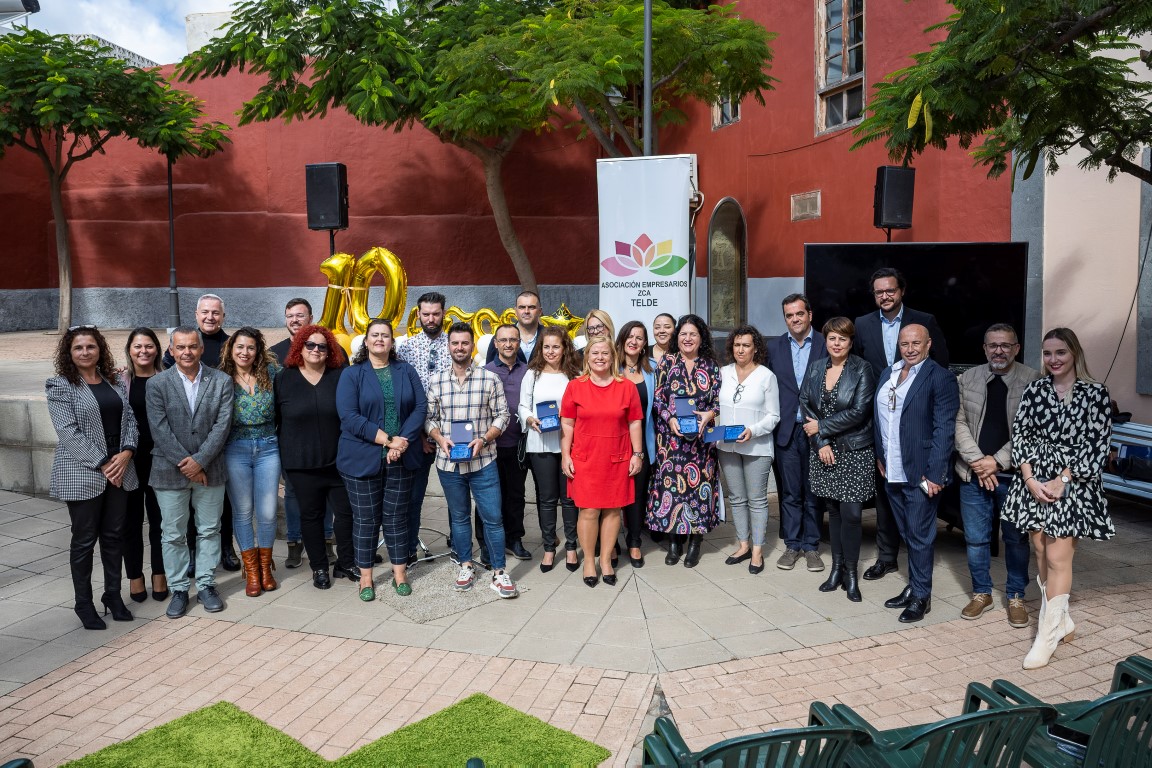 La asociación de comerciantes de la ZCA de Telde celebra su décimo aniversario agradecida por seguir sumando asociados