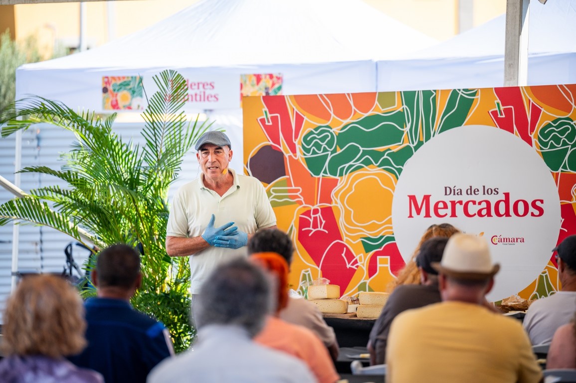 El Día de los Mercados cumple con éxito su objetivo de promocionar el producto local