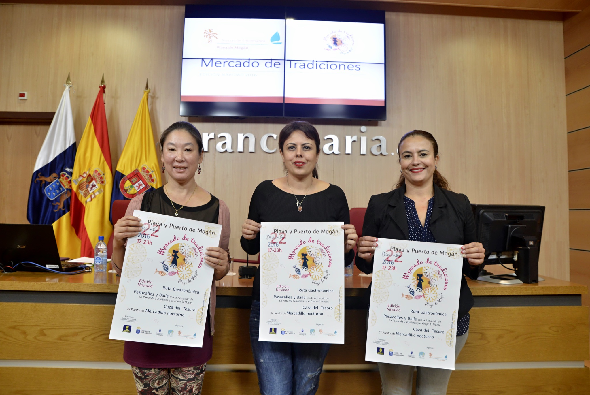 Gastronomía tradicional y navideña, artesanía y música llenan Playa de Mogán en su Mercado de Tradiciones